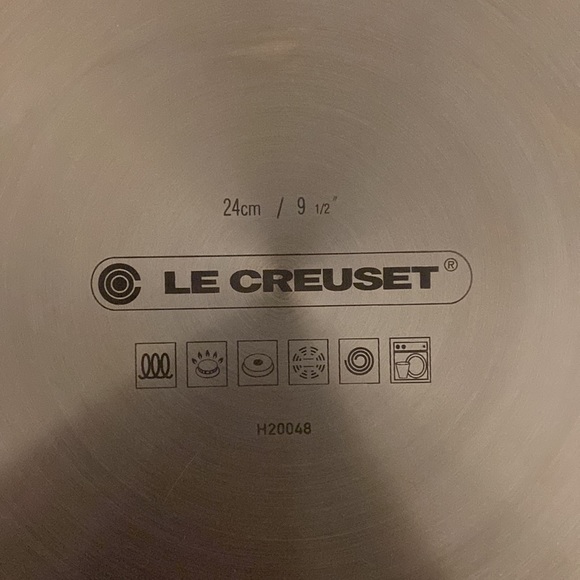 FREE SHIP - Le Creuset Toughened Nonstick Pro Fry Pan (24 cm) - Picture 7 of 7